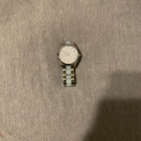 Michael Kors Watch - Picture 2 of 2